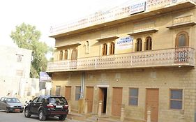 Hotel Golden City With Swimming Pool